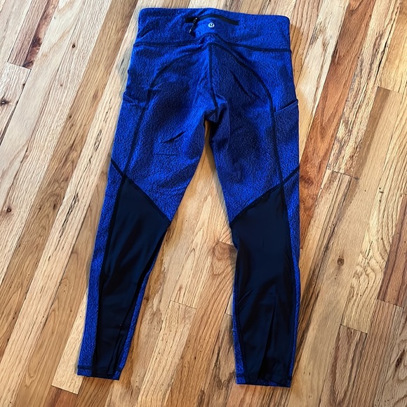 Lululemon leggings - Picture 2 of 9
